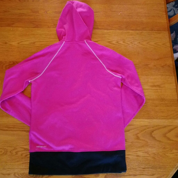 🚫SOLD🚫NIKE Therma-Fit Hoodie - Picture 6 of 7